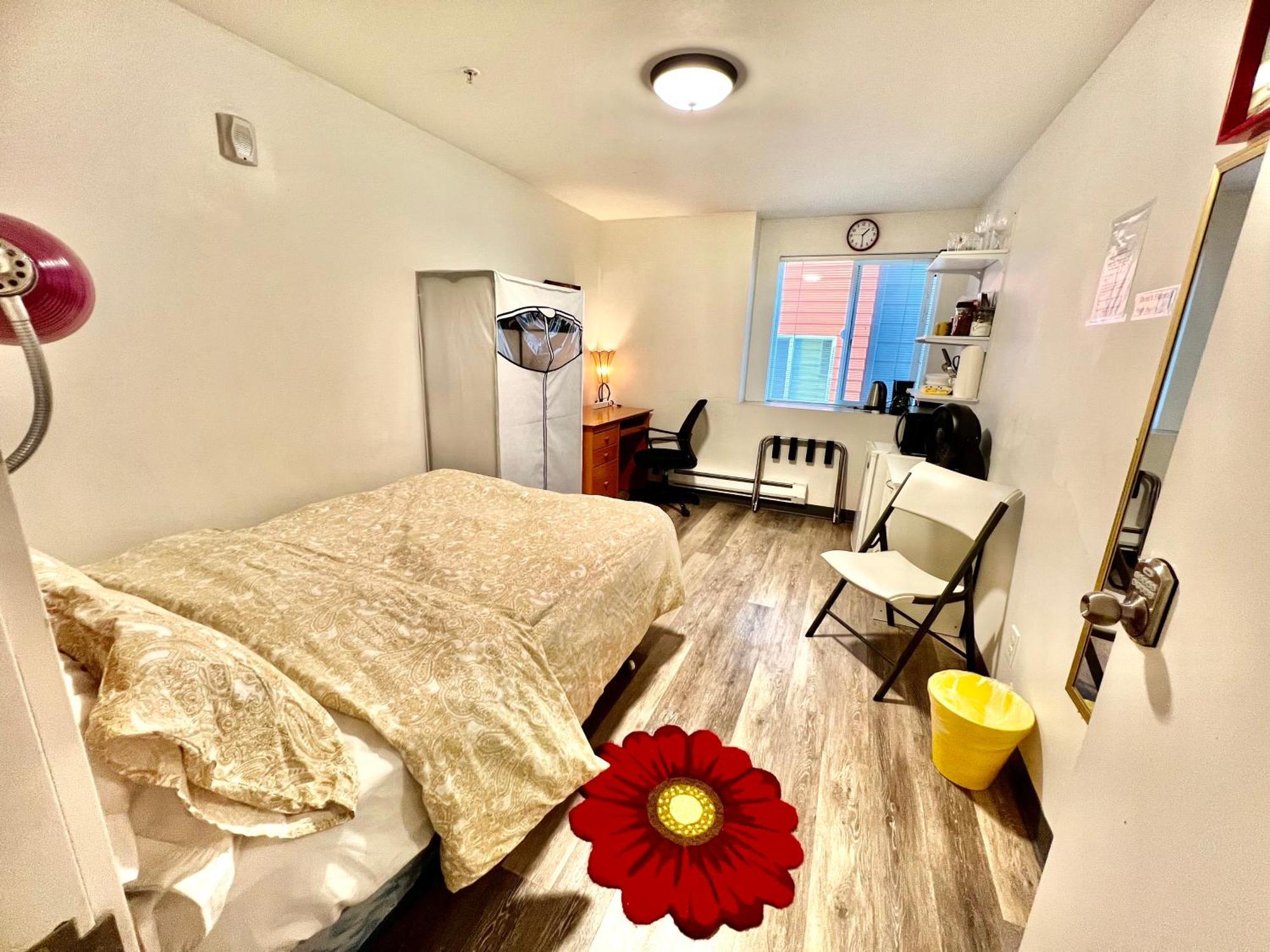 Micro Studio Apartment 10 Minutes Walk To University Of Washington Сиэтл Экстерьер фото